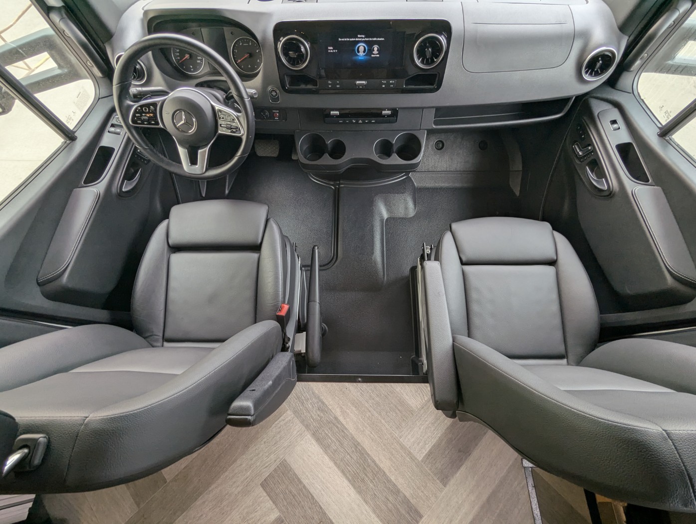 2024 Winnebago Vita 24P - Image 7