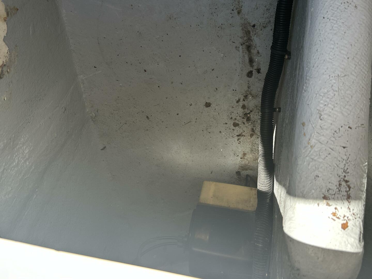 1994 Intrepid 376 Walkaround - Image 144