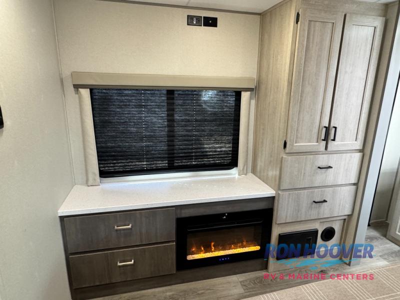 2026 COACHMEN CATALINA 333DBDSCKLE - Image 16