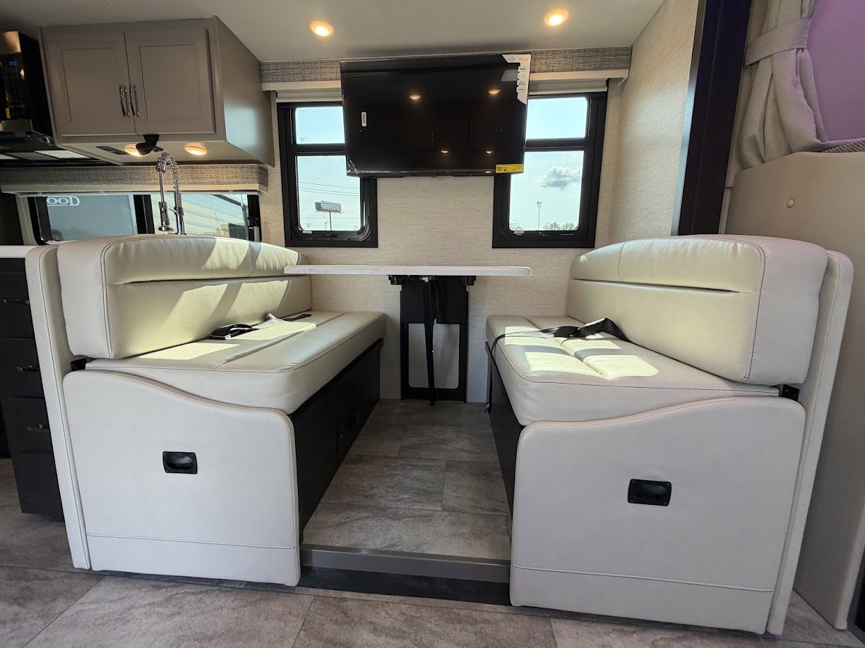 2026 THOR MOTOR COACH MAGNITUDE GRAND X32 - Image 30