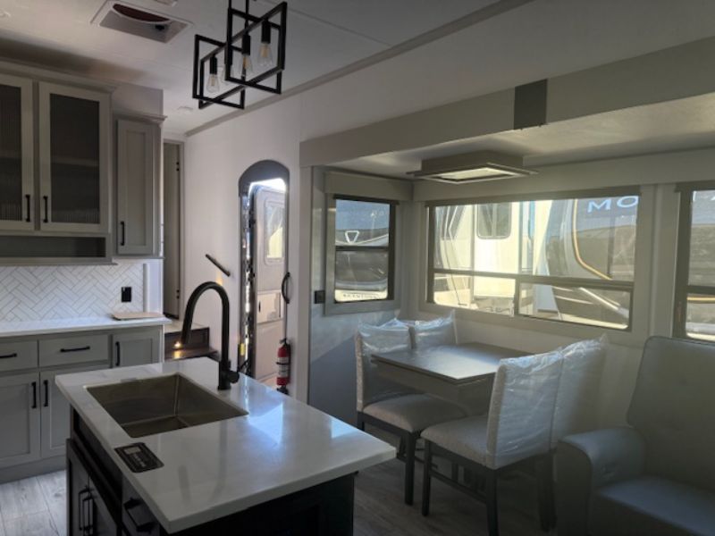 2026 Keystone Montana High Country 381TB - Image 7