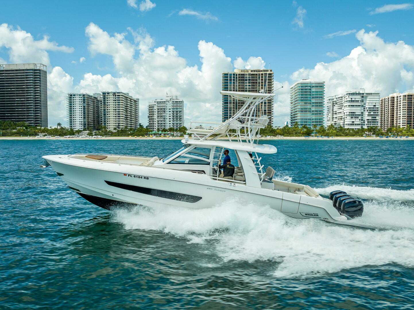2016 Boston Whaler - Image 39