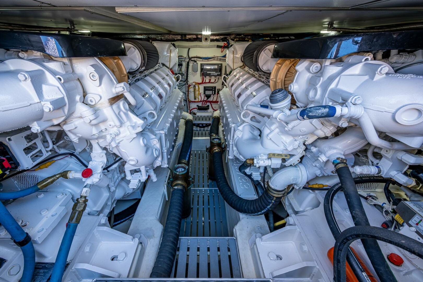 2021 Hinckley Talaria 55 Flybridge MKII - Image 24