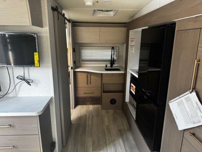 2026 Grand Design Serenova 150HL - Image 11