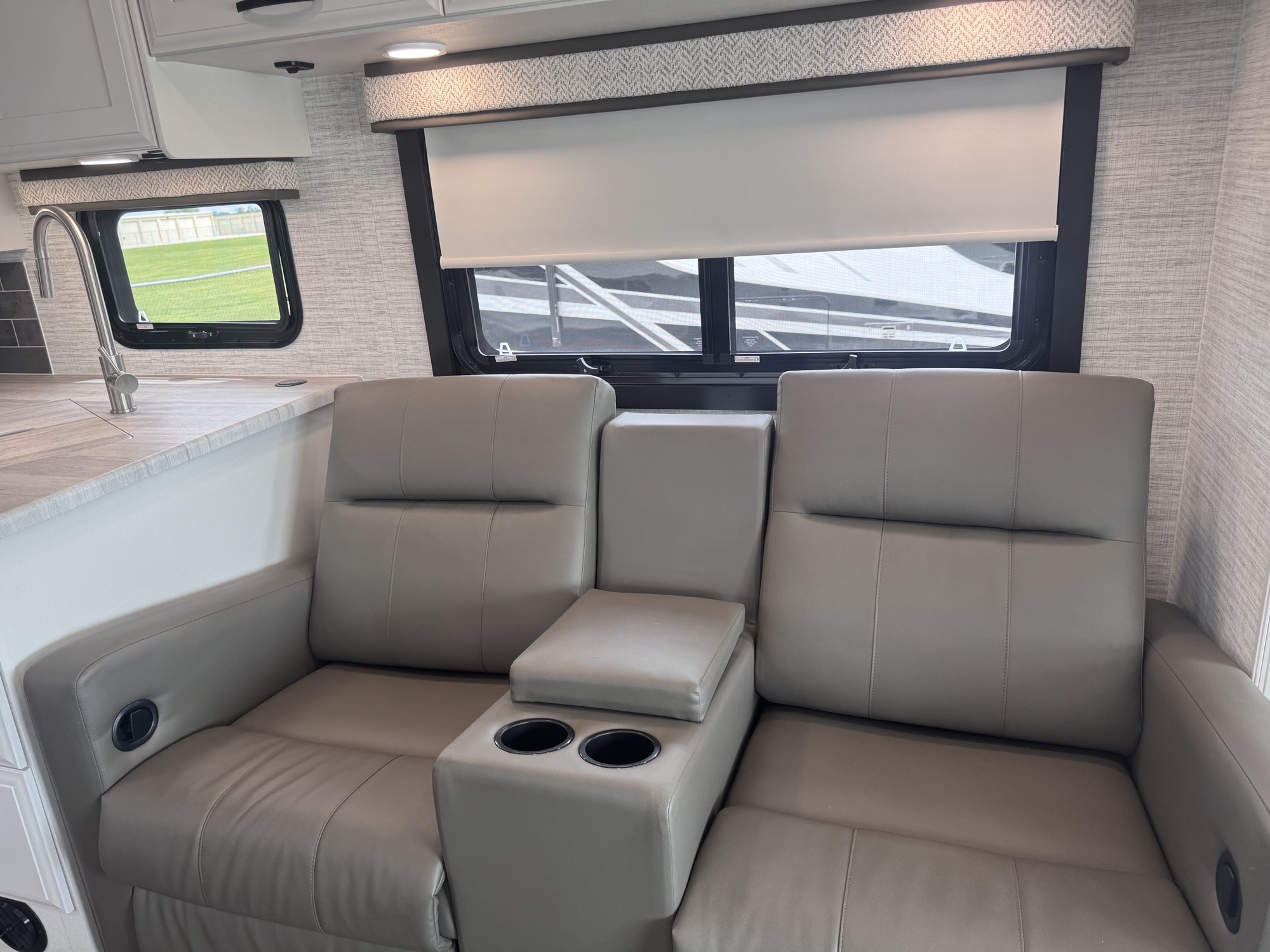 2025 JAYCO ALANTE 29S - Image 11