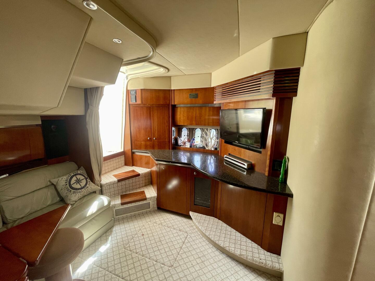 2006 Cruisers Yachts 420 Express - Image 18