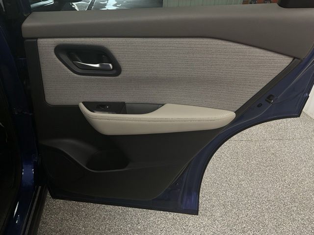 2023 Nissan Rogue Utility 4D SV 2WD - Image 22