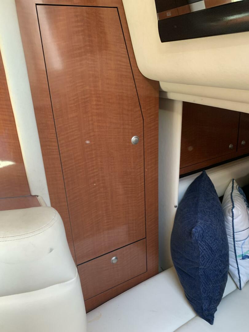 2005 Sea Ray 340 Sundancer - Image 4
