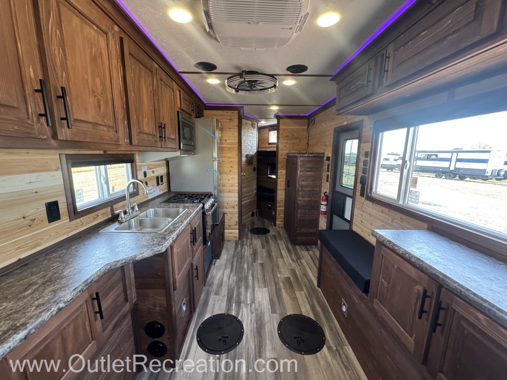 2027 ICE CASTLE RV EXTREME III 8X26 - Image 6