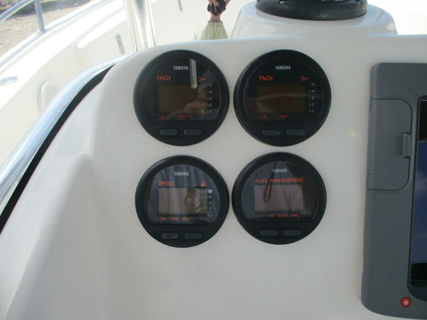 2006 Pursuit - Image 28