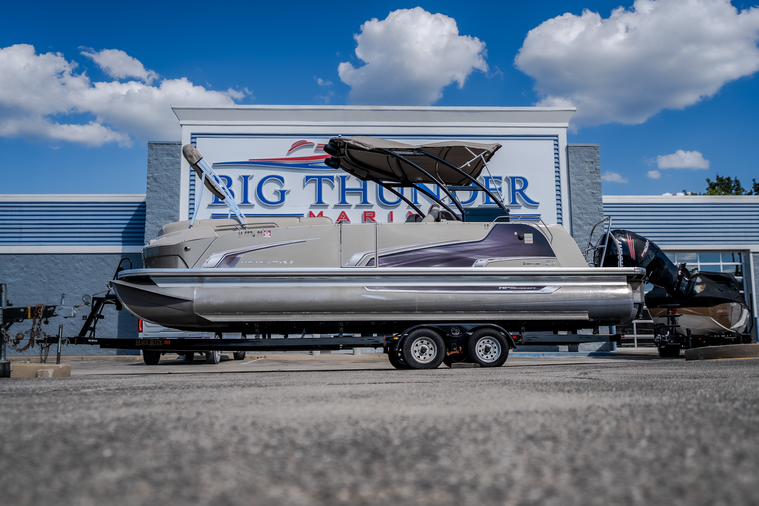 2017 Princecraft 25 XT  - Image 1
