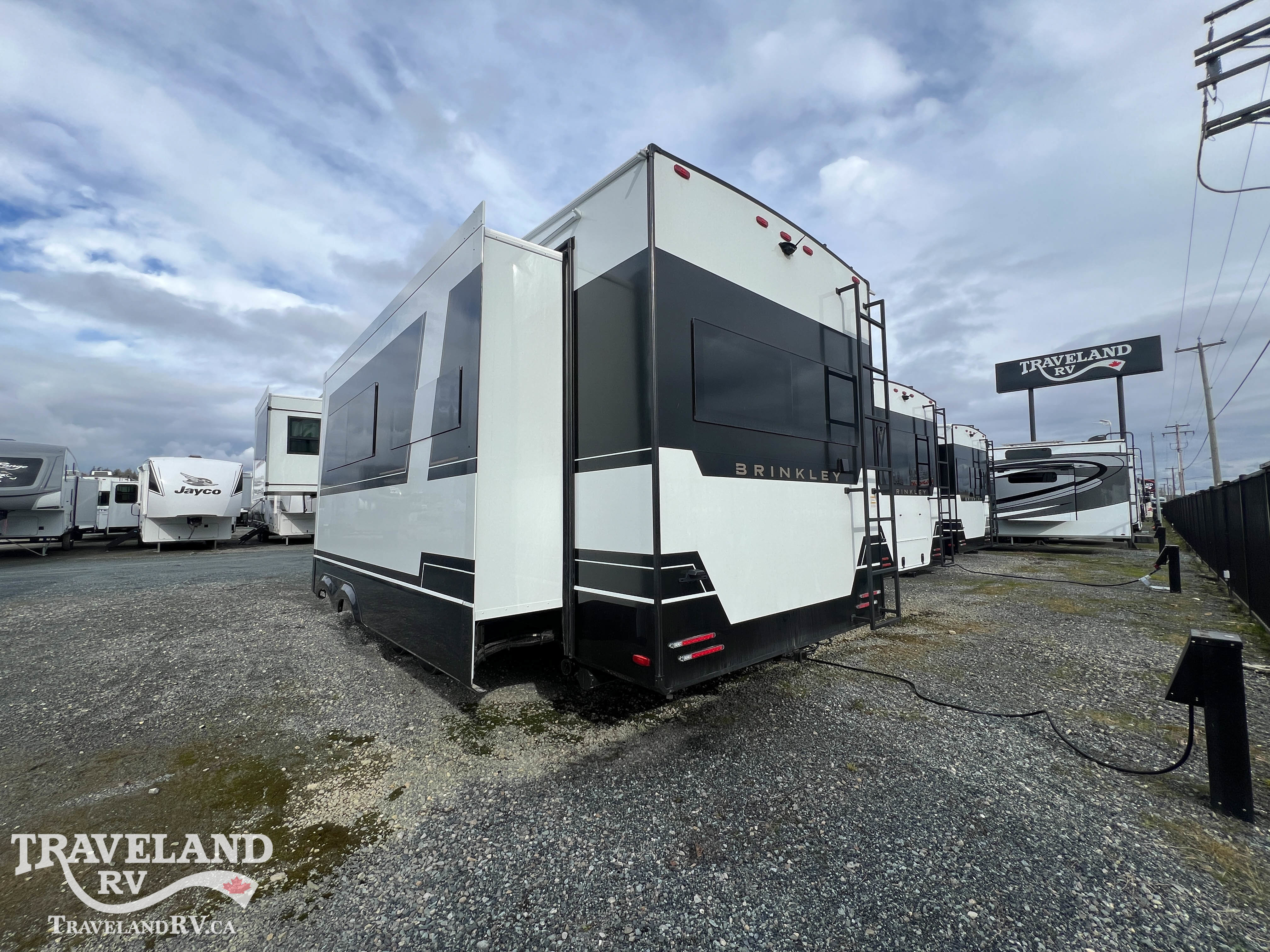 2026 Brinkley RV Model Z 3200 - Image 6