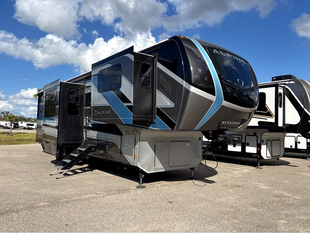 2026 Keystone ALPINE 3710FL - Image 1