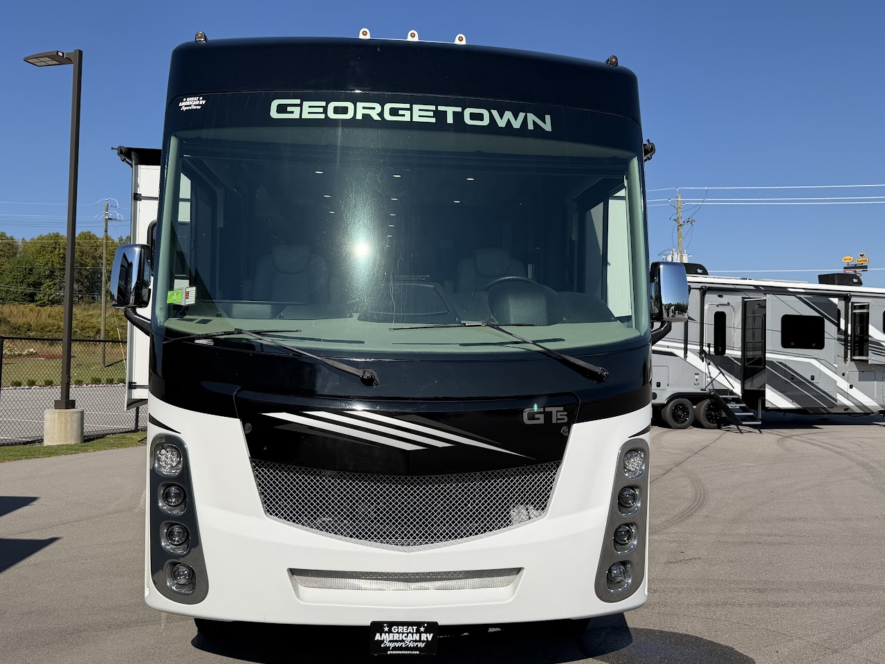 2023 FOREST RIVER GEORGETOWN SERIES 5 34H - Image 2