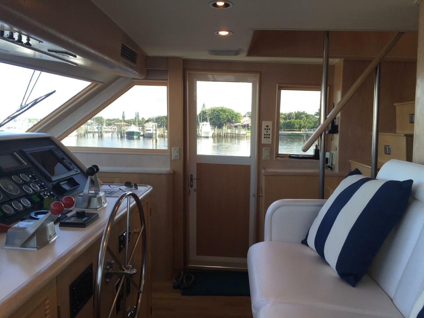 1994 Hatteras 70 Cockpit Motor Yacht - Image 28