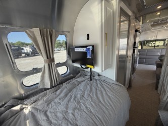 2026 AIRSTREAM CLASSIC 28RBT - Image 21