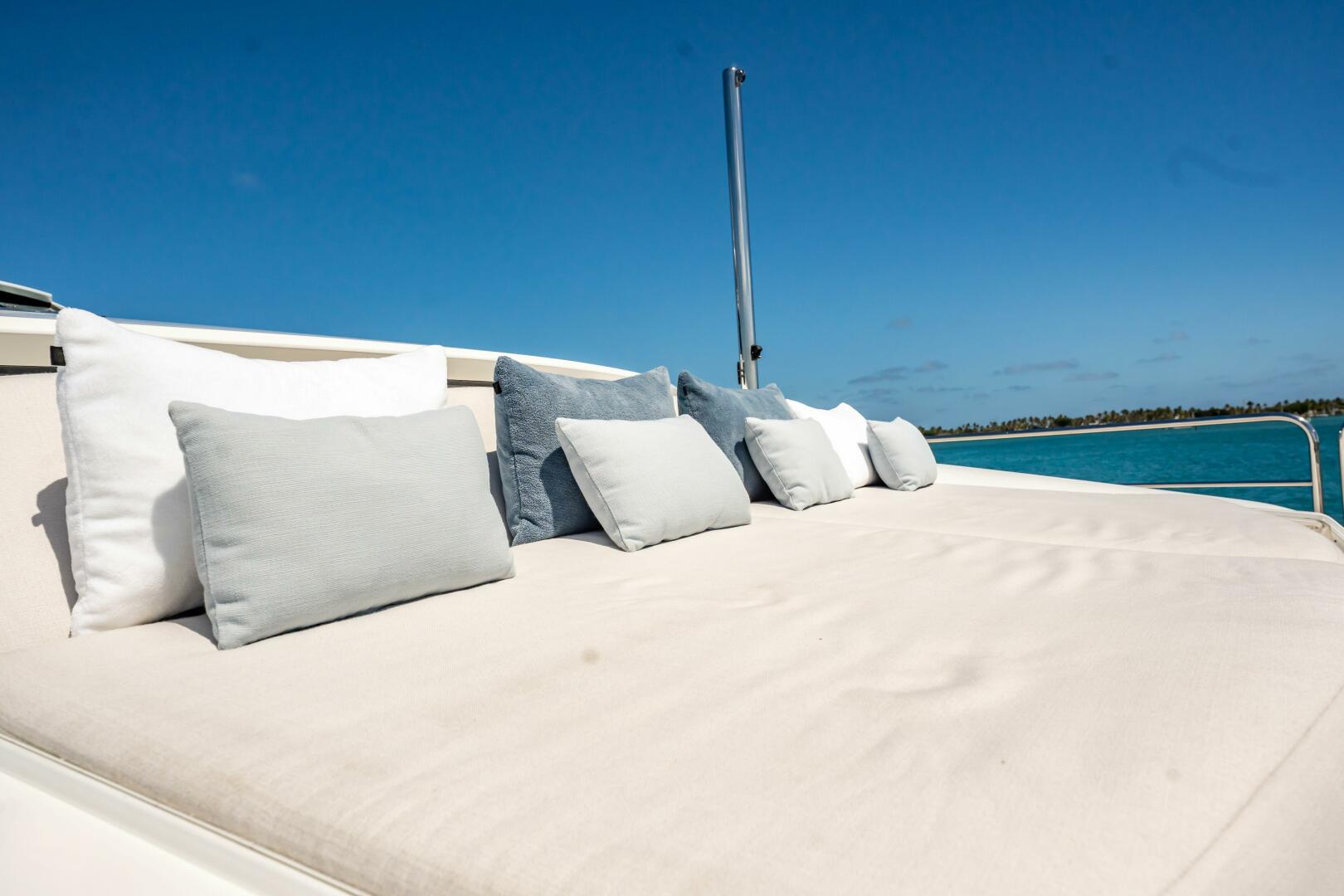 2011 Sunseeker 34 Metre Yacht - Image 27