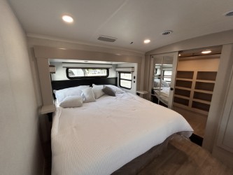2027 JAYCO NORTH POINT 381CKRE - Image 24