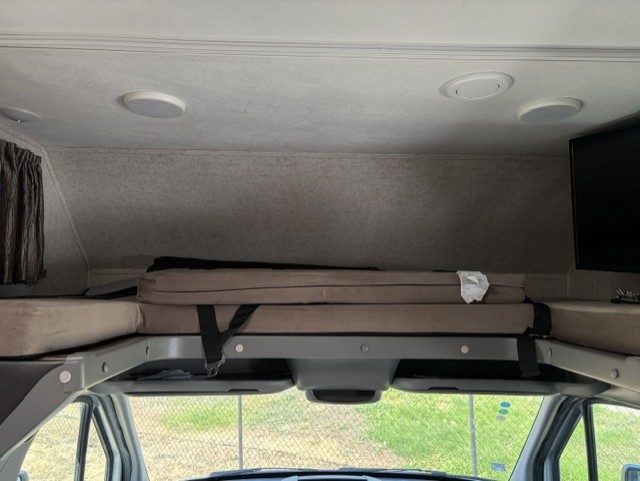 2018 Forest River Forester 2401R MBS - Image 6