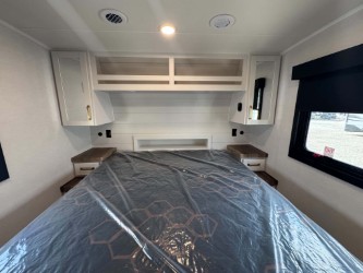 2027 JAYCO EAGLE 29RLC - Image 15