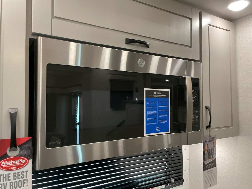 2026 Jayco North Point 382FLRB - Image 12