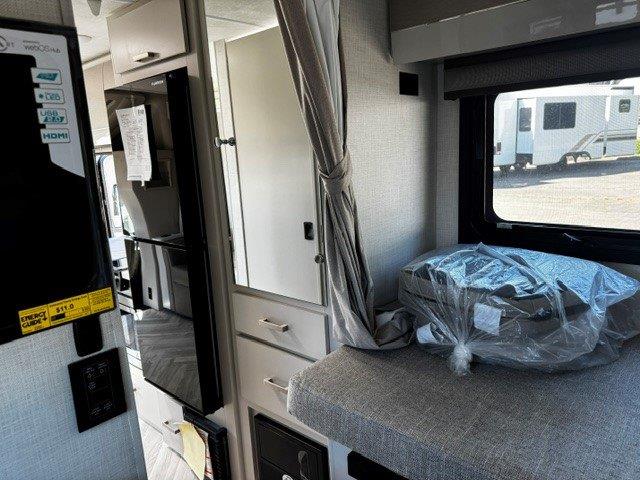 2027 Thor Motor Coach Gemini AWD 24KB - Image 28