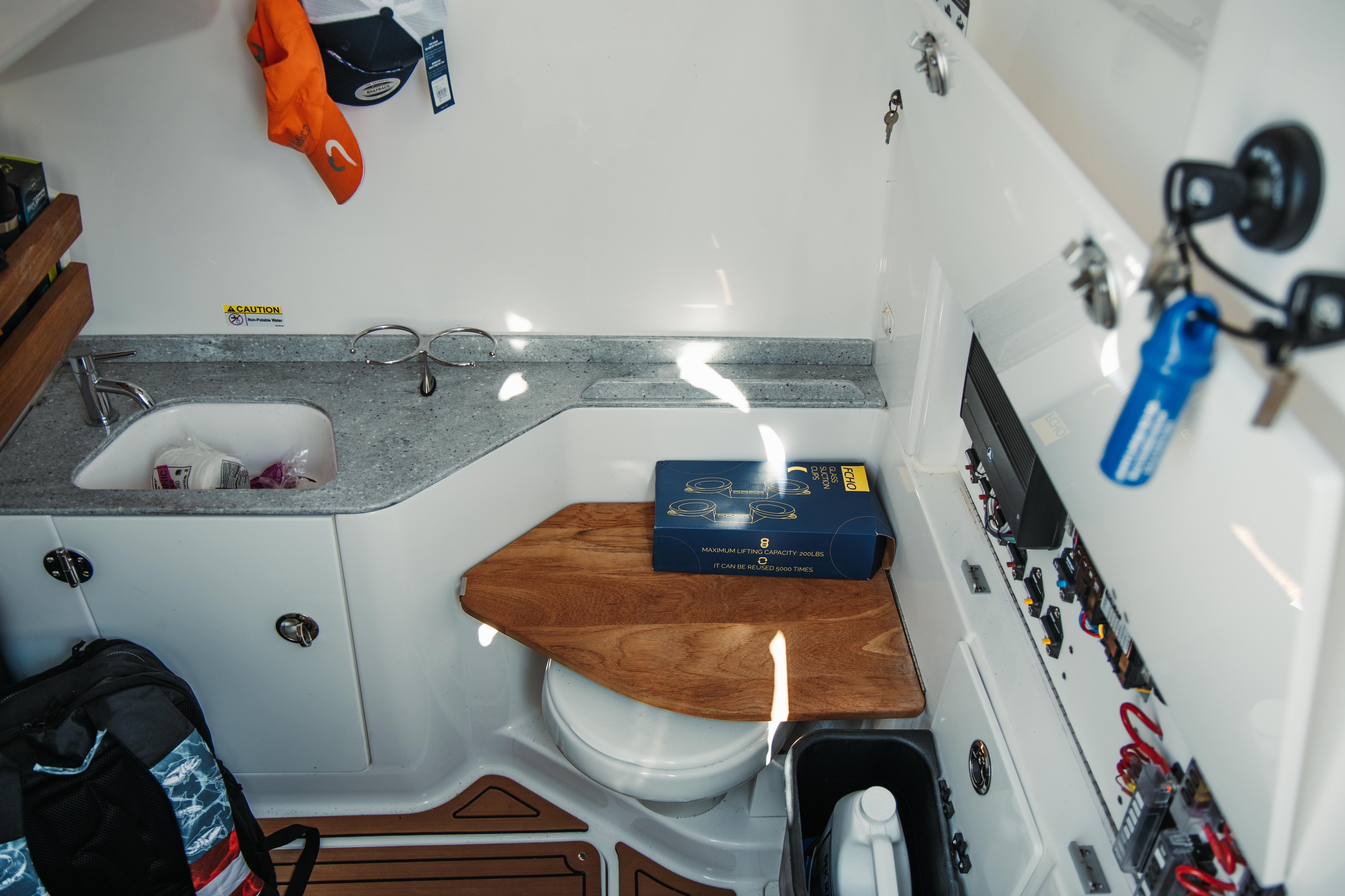 2024 Everglades 315 Center Console Standard - Image 65