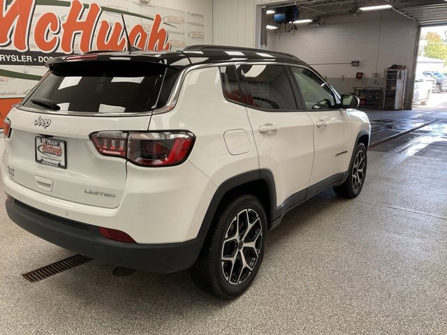 2025 Jeep Compass Limited 4x4 - Image 5