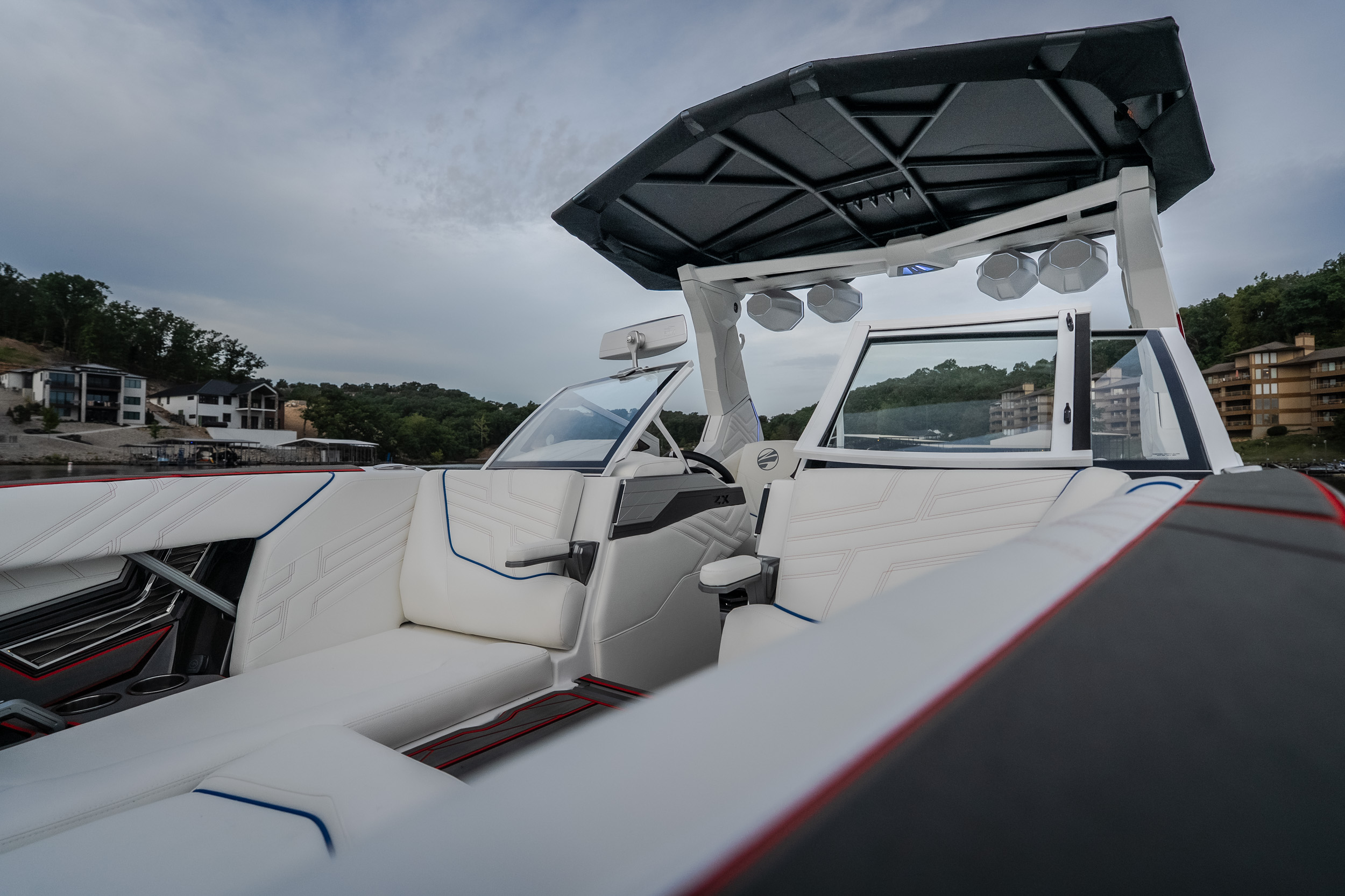 2027 Tigé  Ultré 25ZX  - Image 54