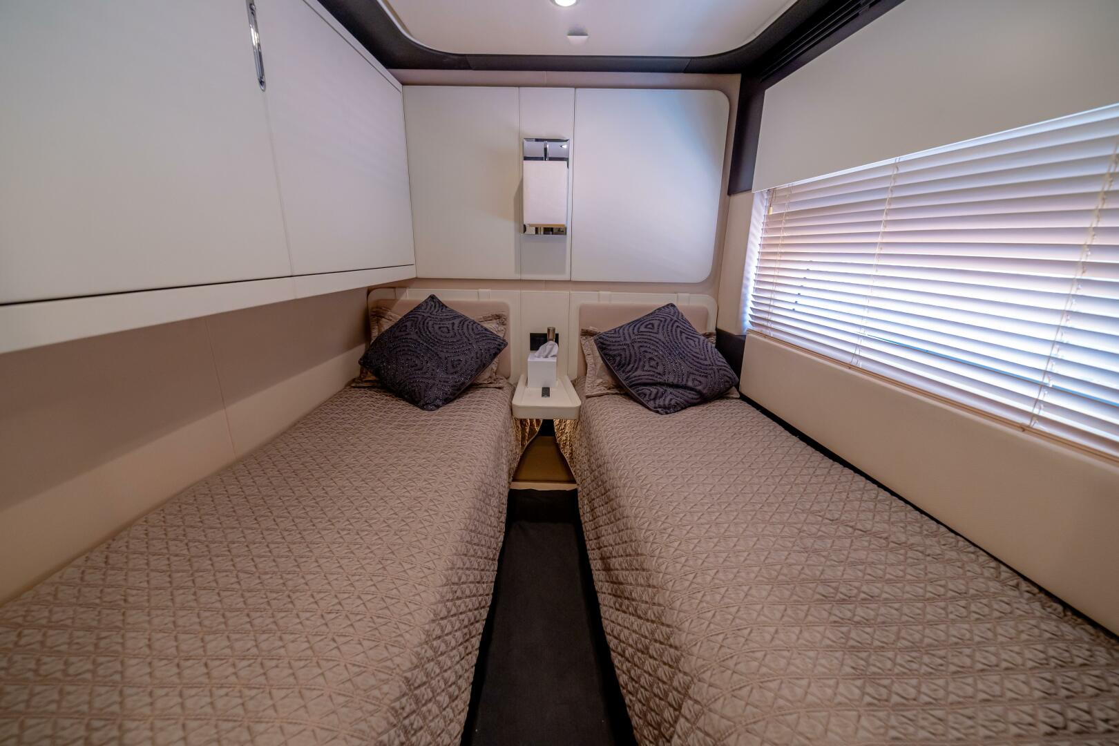 2017 Azimut 77S - Image 84