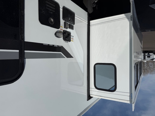 2026 CHEROKEE ALPHA WOLF 29TB - Image 7