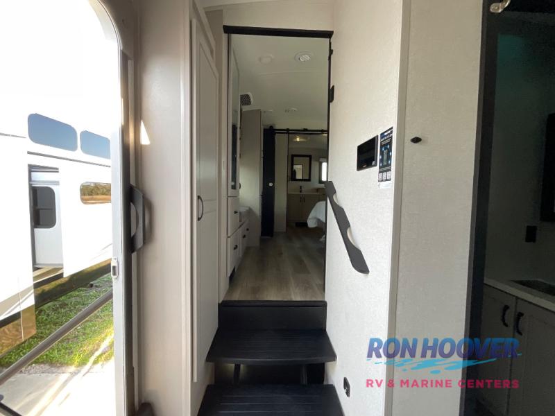 2026 JAYCO NORTHPOINT 382FLRB - Image 36