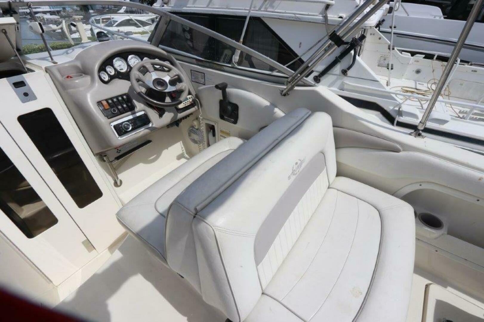 2006 Stingray 240 CS Base - Image 9
