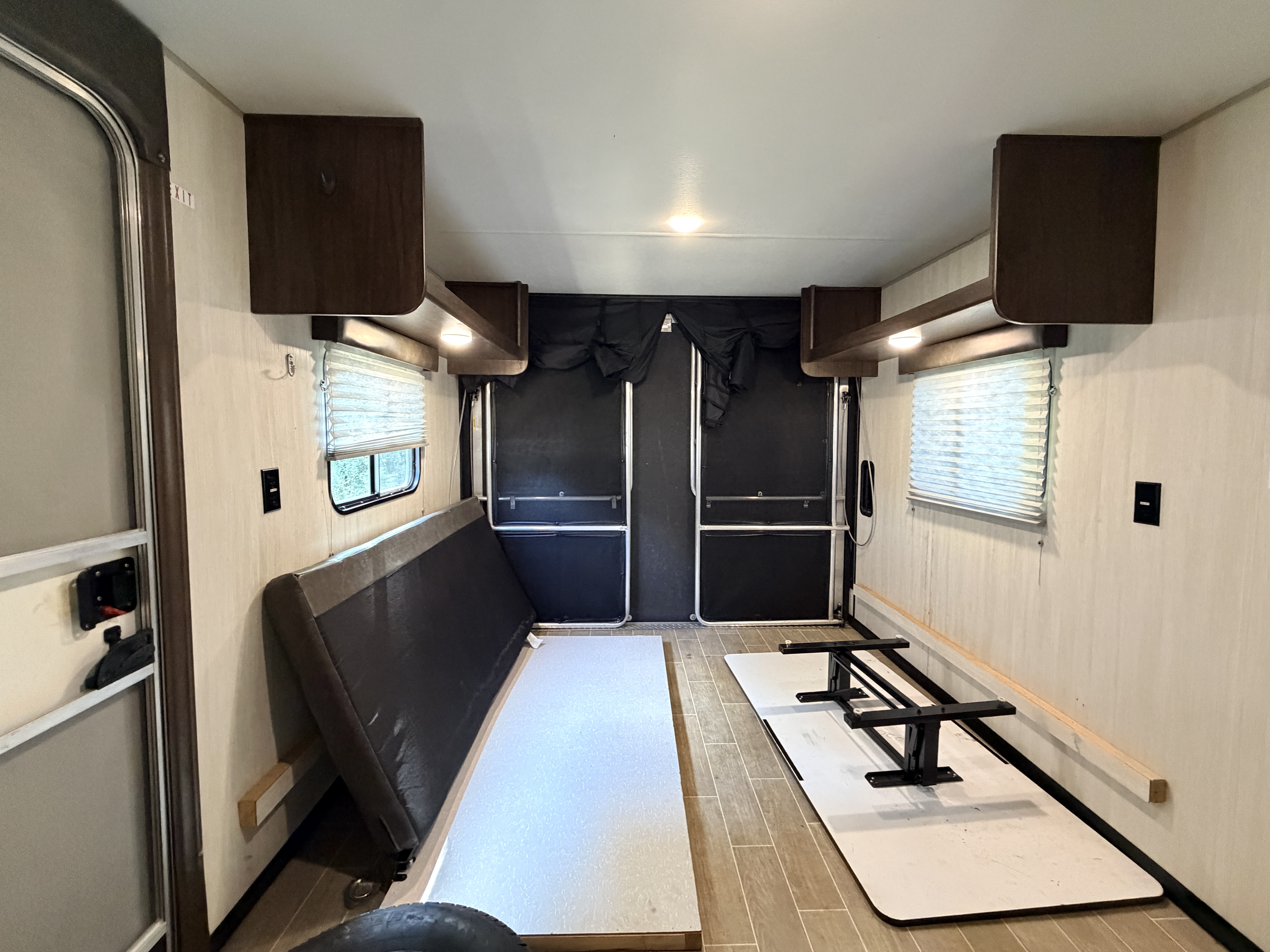 2020 Forest River Cherokee Grey Wolf 27RR - Image 17