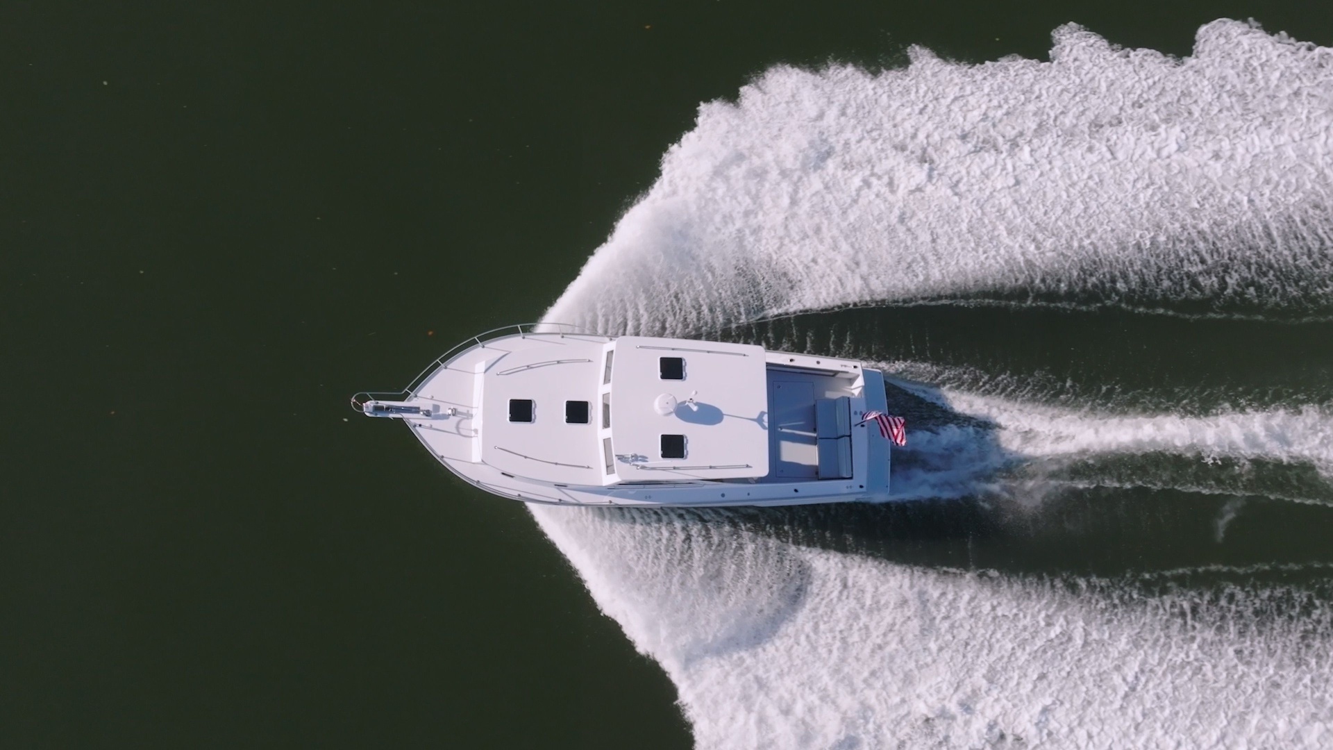 2022 Ellis 36 Express Cruiser - Image 9