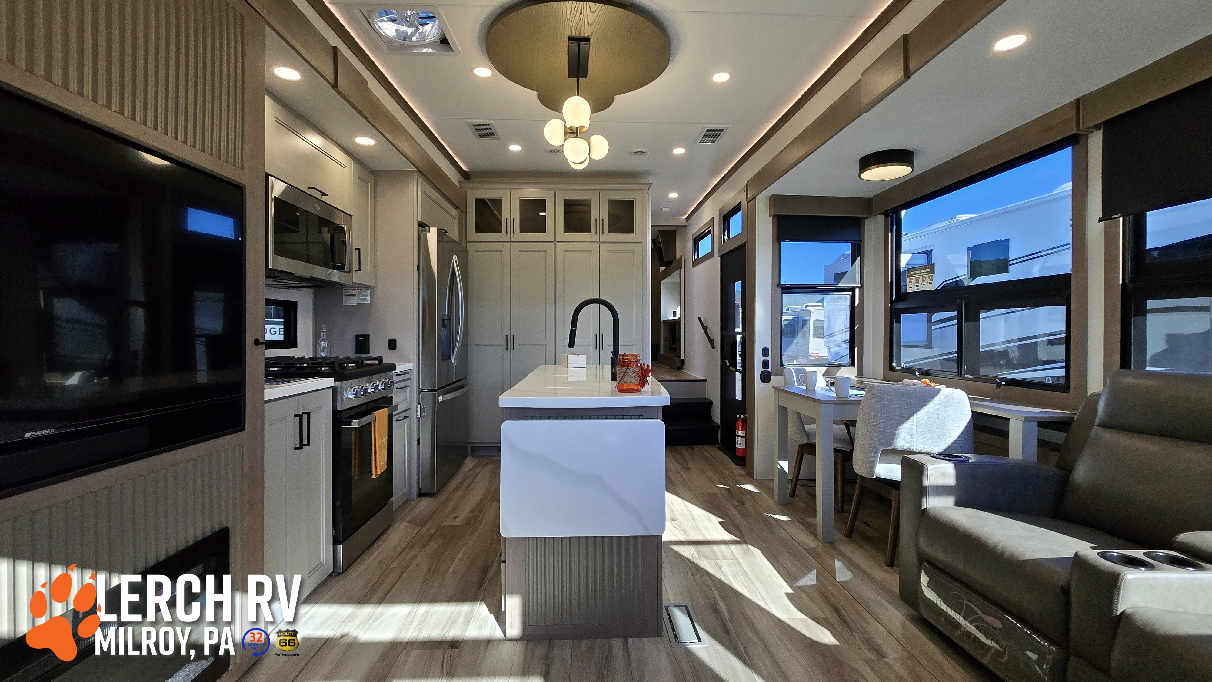 2027 KZ RV Durango Gold G310RLQ - Image 25