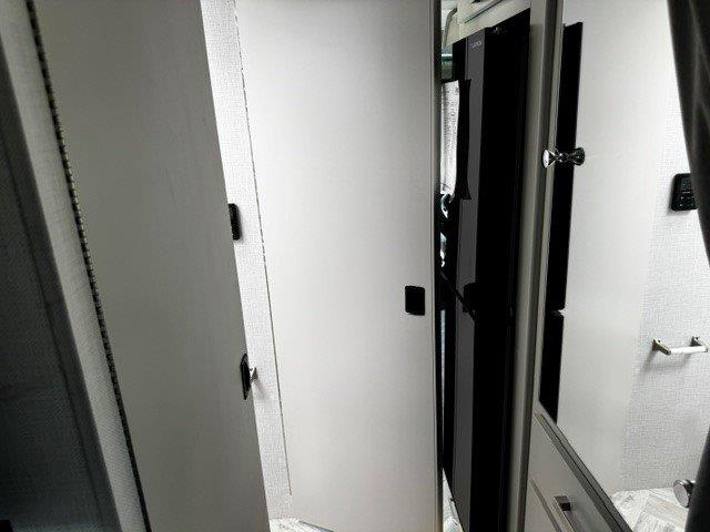 2027 Thor Motor Coach Gemini AWD 24KB - Image 25