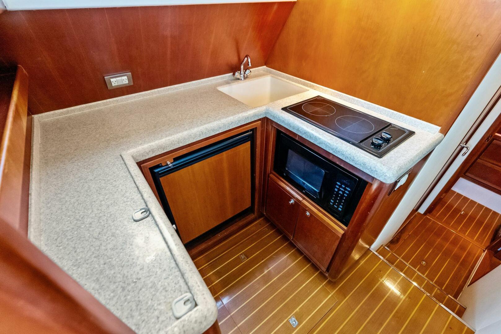 2006 BERTRAM Convertible Base - Image 36