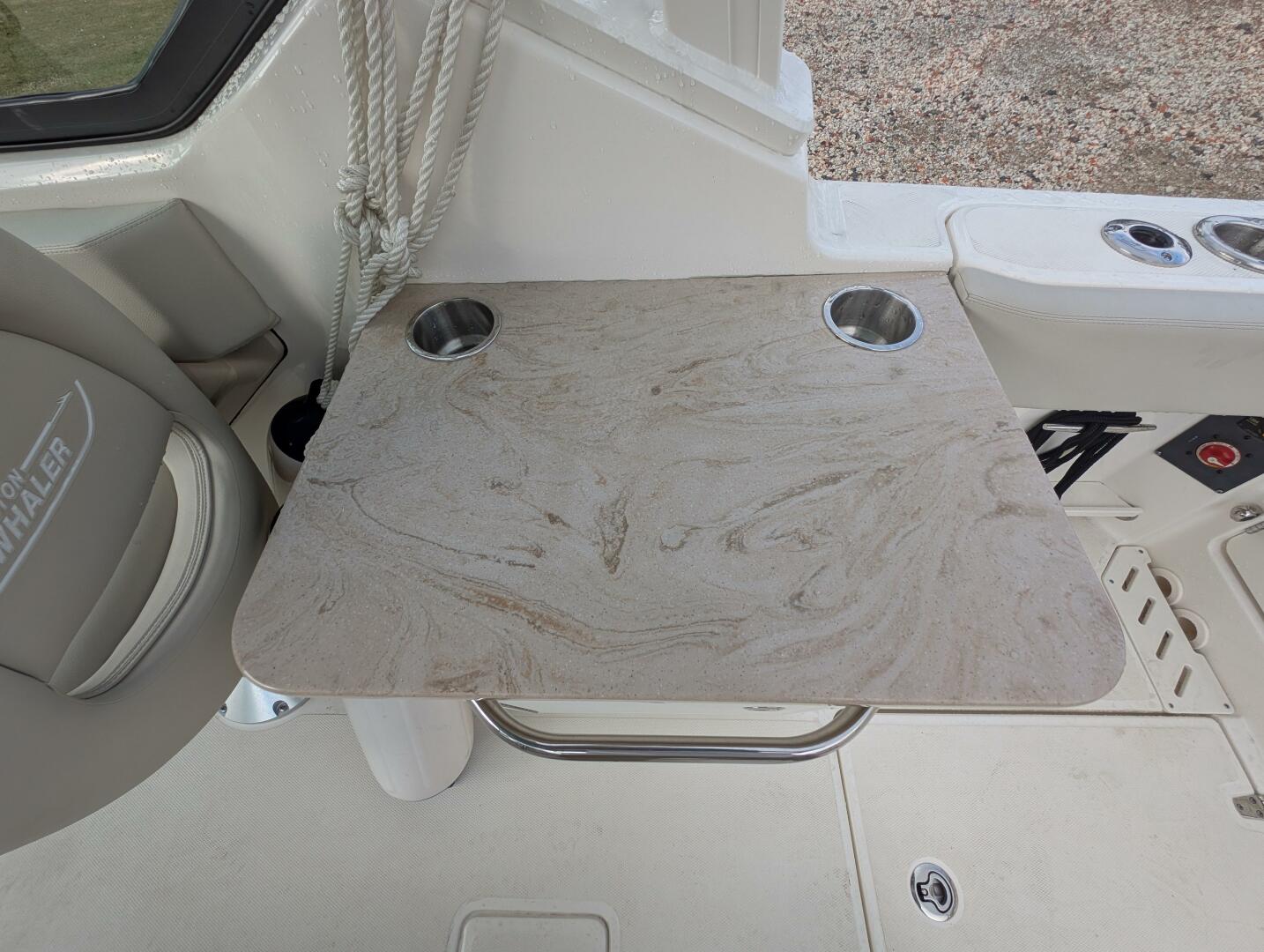 2023 Boston Whaler 240 Vantage - Image 78