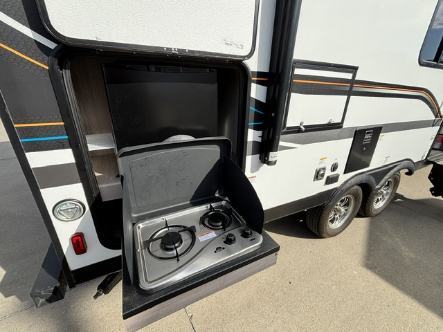 2022 Coachmen Northern Spirit XTR 2145RBX - Image 9