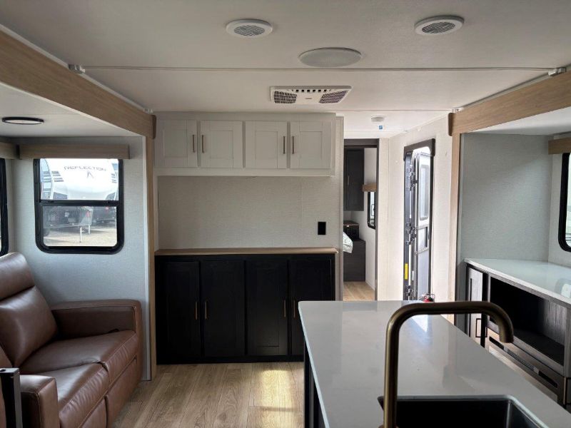 2025 Heartland North Trail 2803-RK - Image 15