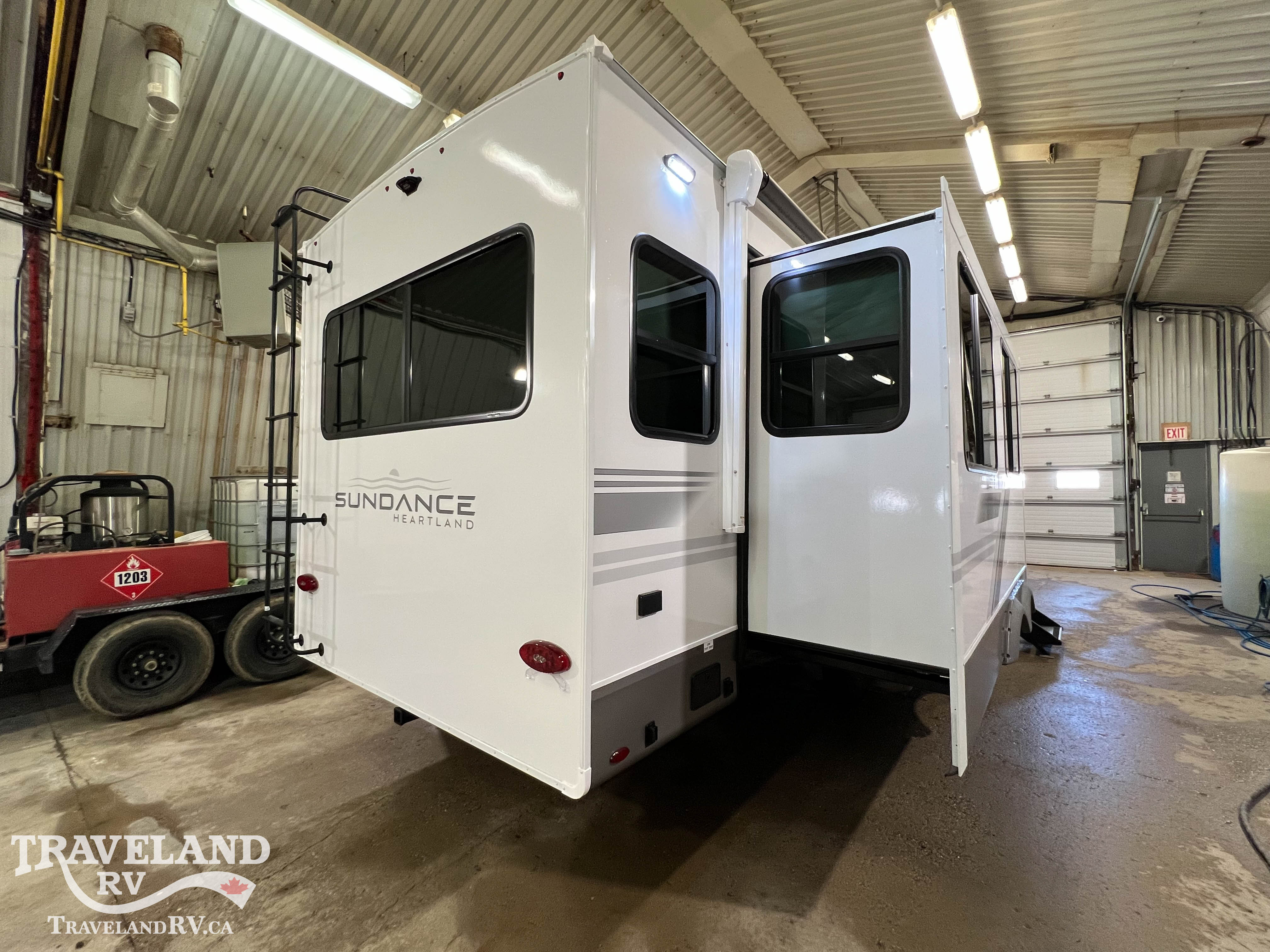 2026 Heartland Sundance Ultra-Lite 29RLBS - Image 9