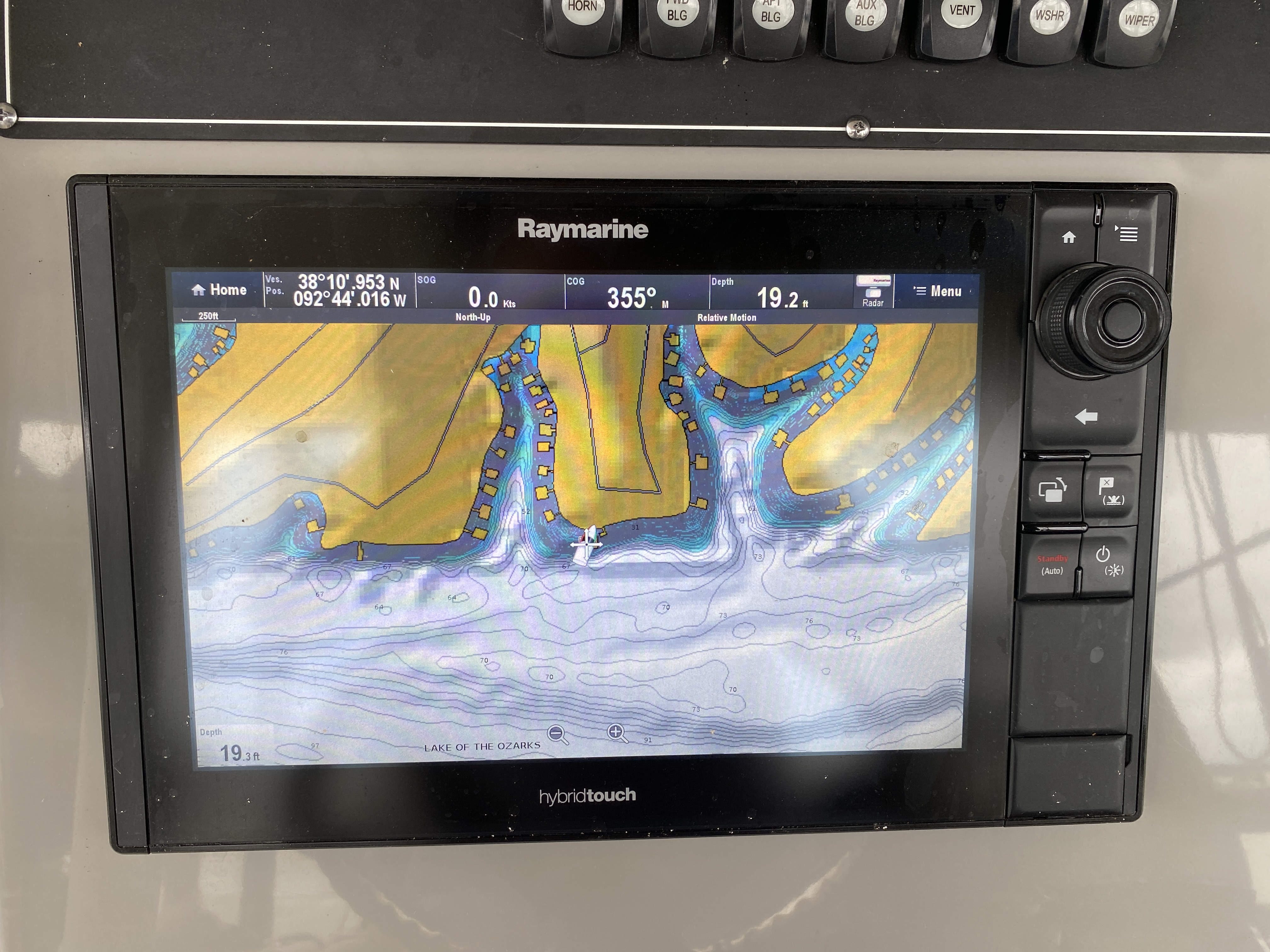 2016 Boston Whaler 330 Outrage - Image 20