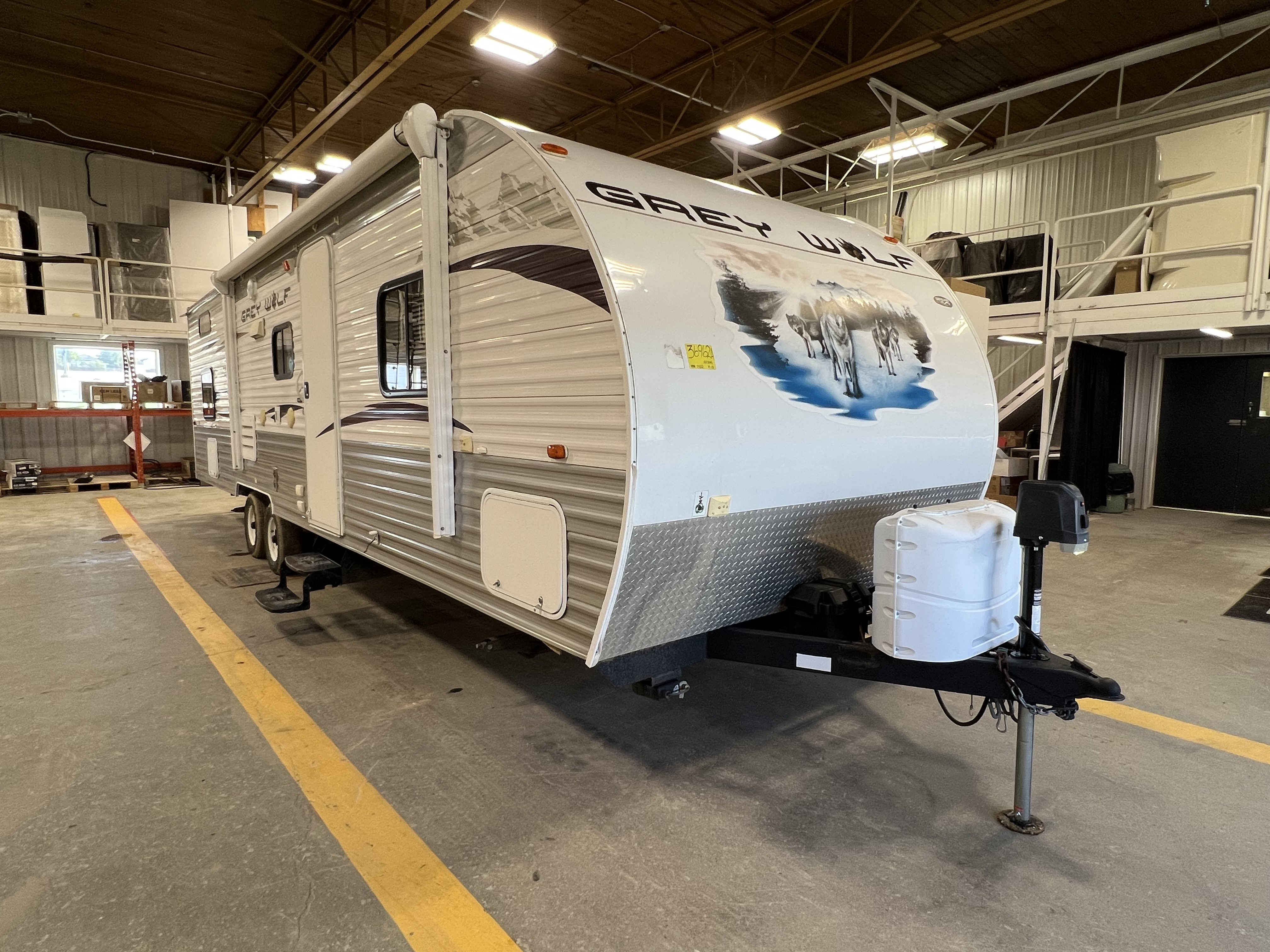 2013 CHEROKEE GREY WOLF 28BHG - Image 1