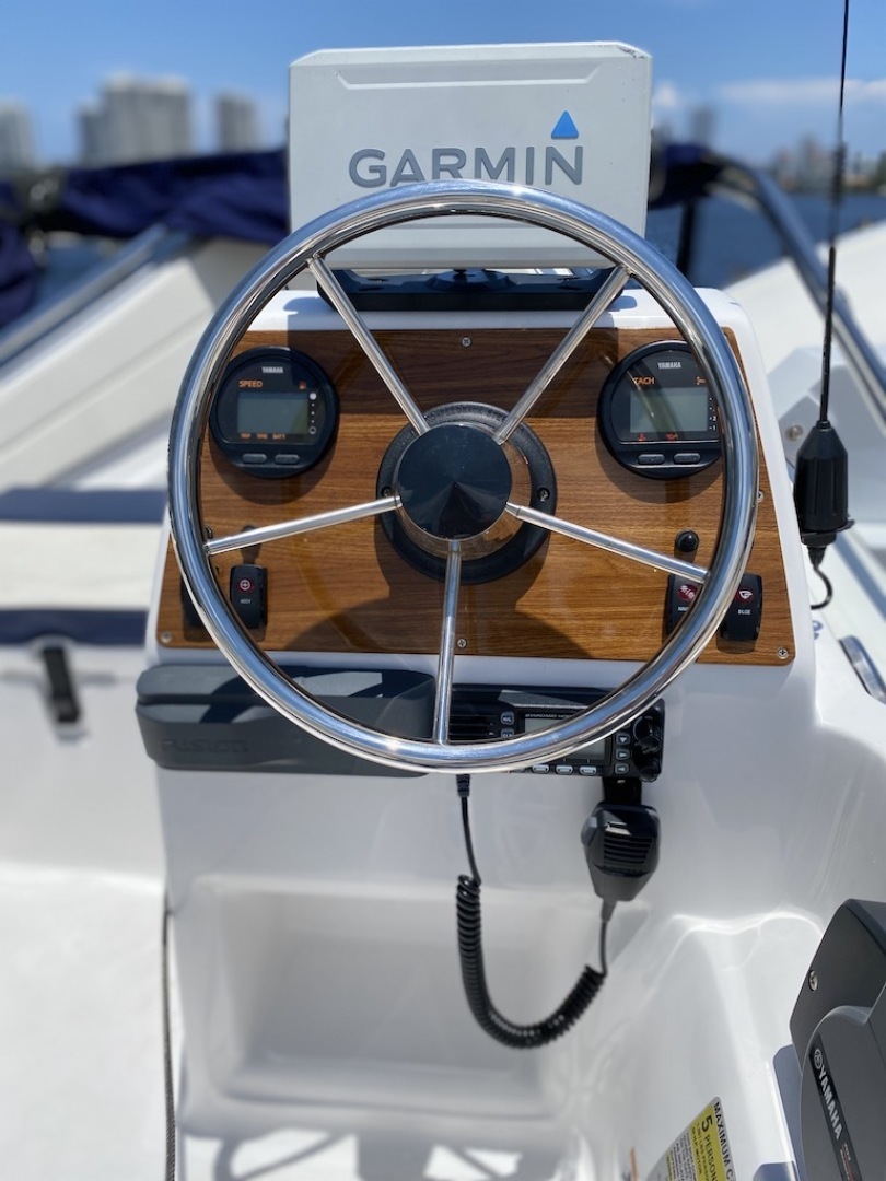 1998 Hatteras Sport Deck - Image 26