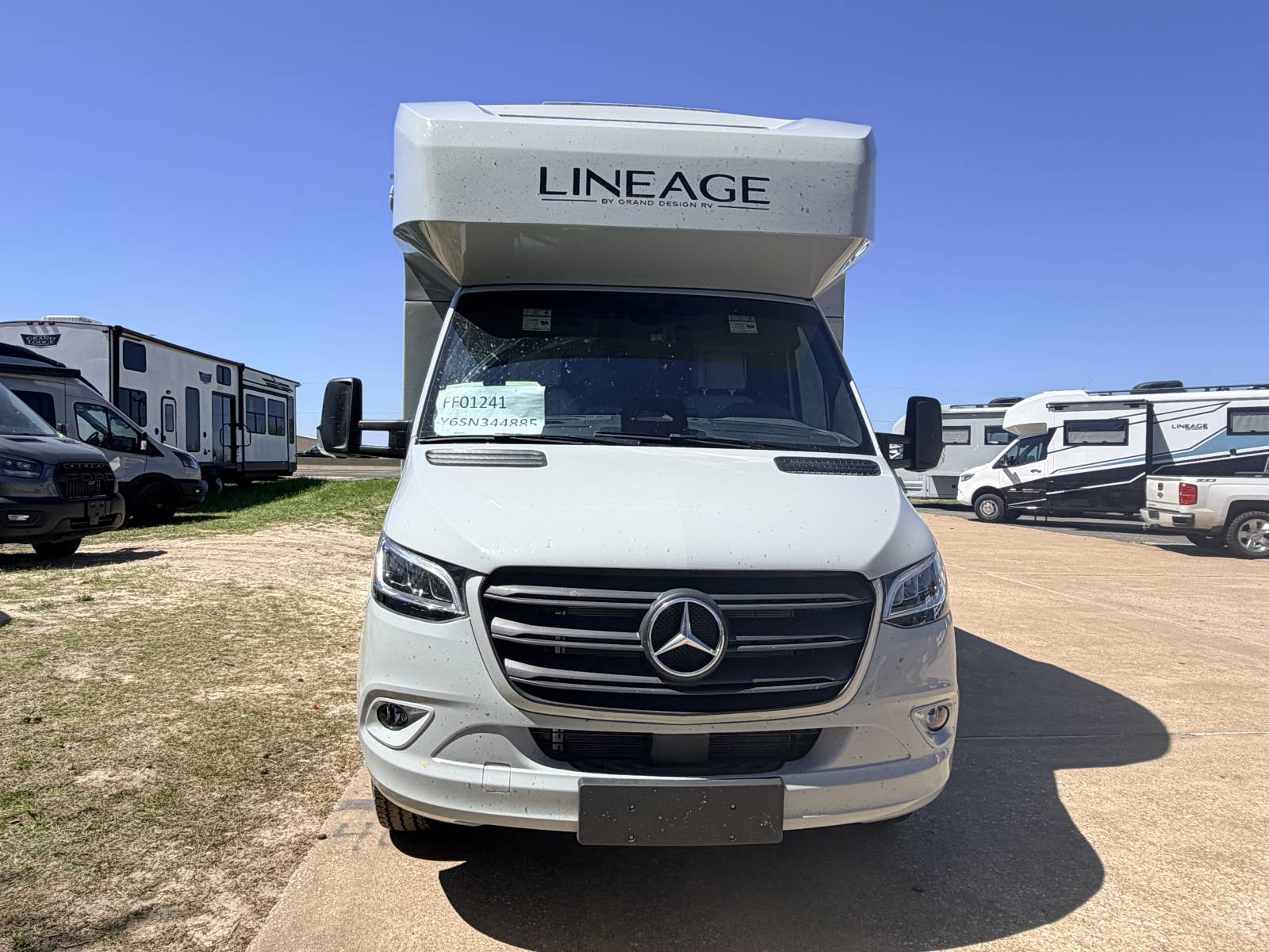 2026 Grand Design Lineage Series M 25FW - Image 2