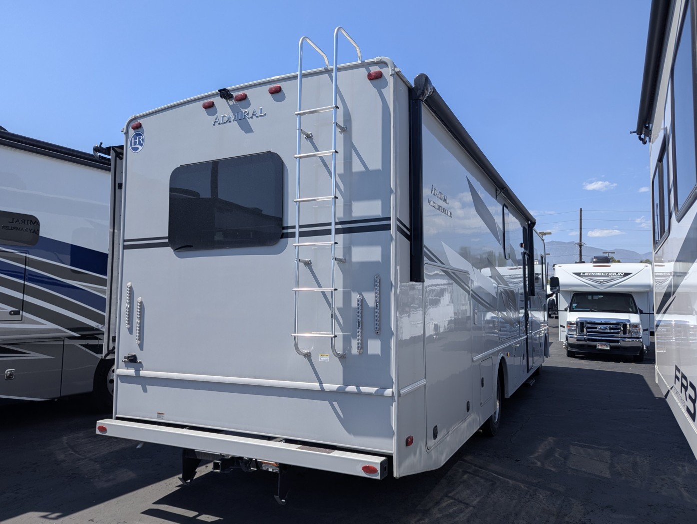 2026 Holiday Rambler Admiral 34J - Image 5
