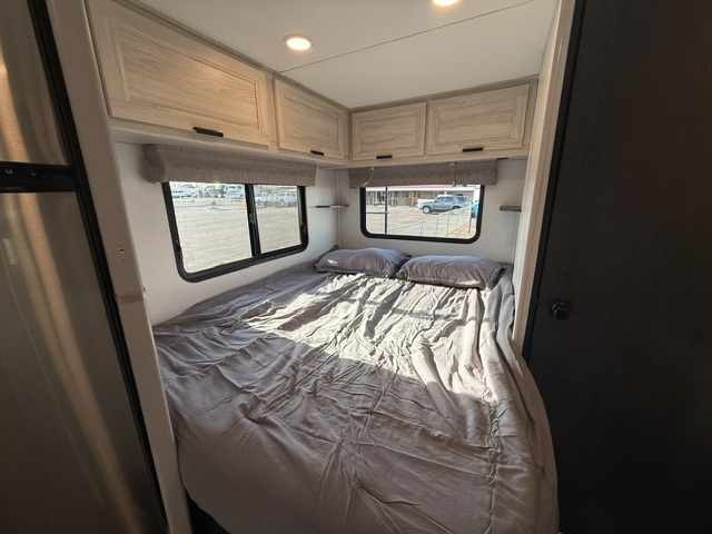 2023 Forest River Sunseeker LE 2350LE - Image 12