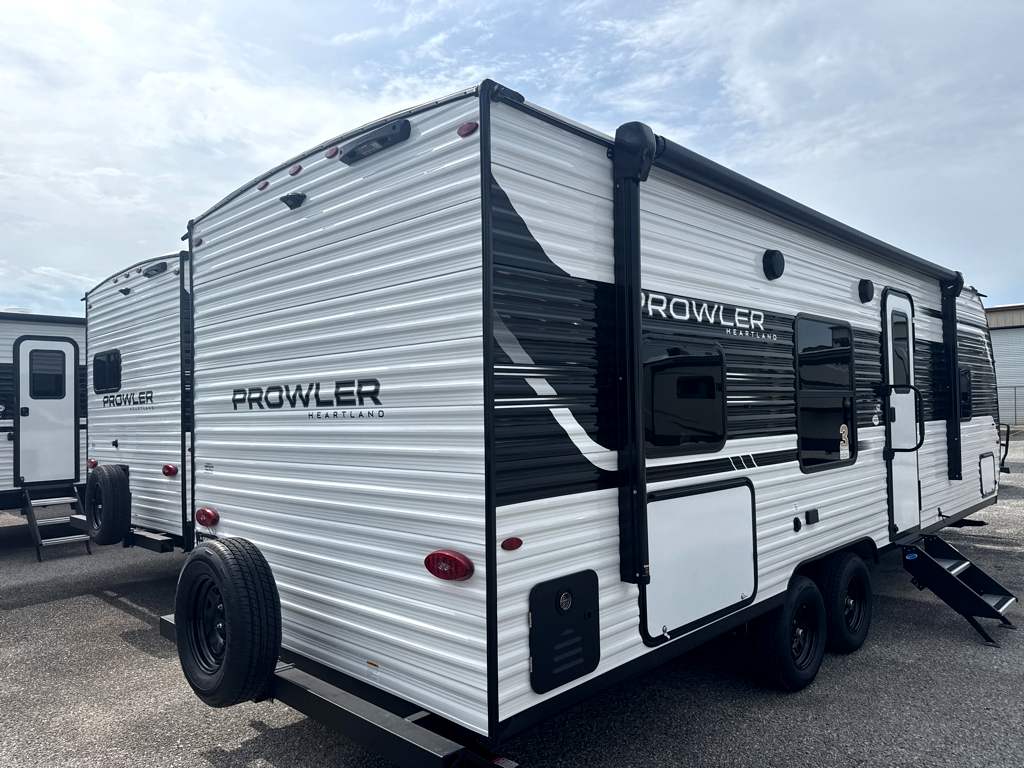 2026 HEARTLAND PROWLER 2600BH - Image 4