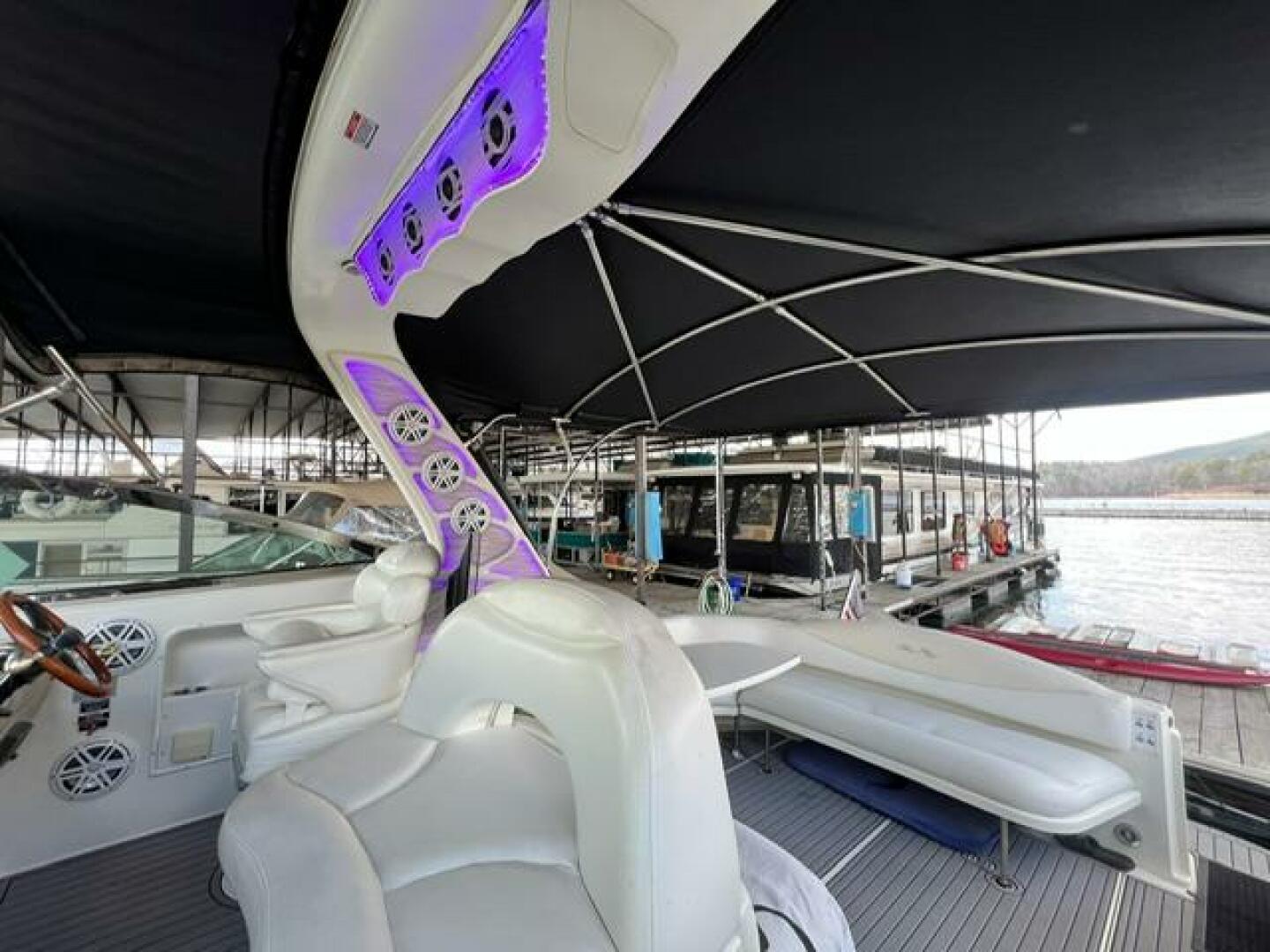 2003 Sea Ray 380 Sundancer - Image 15